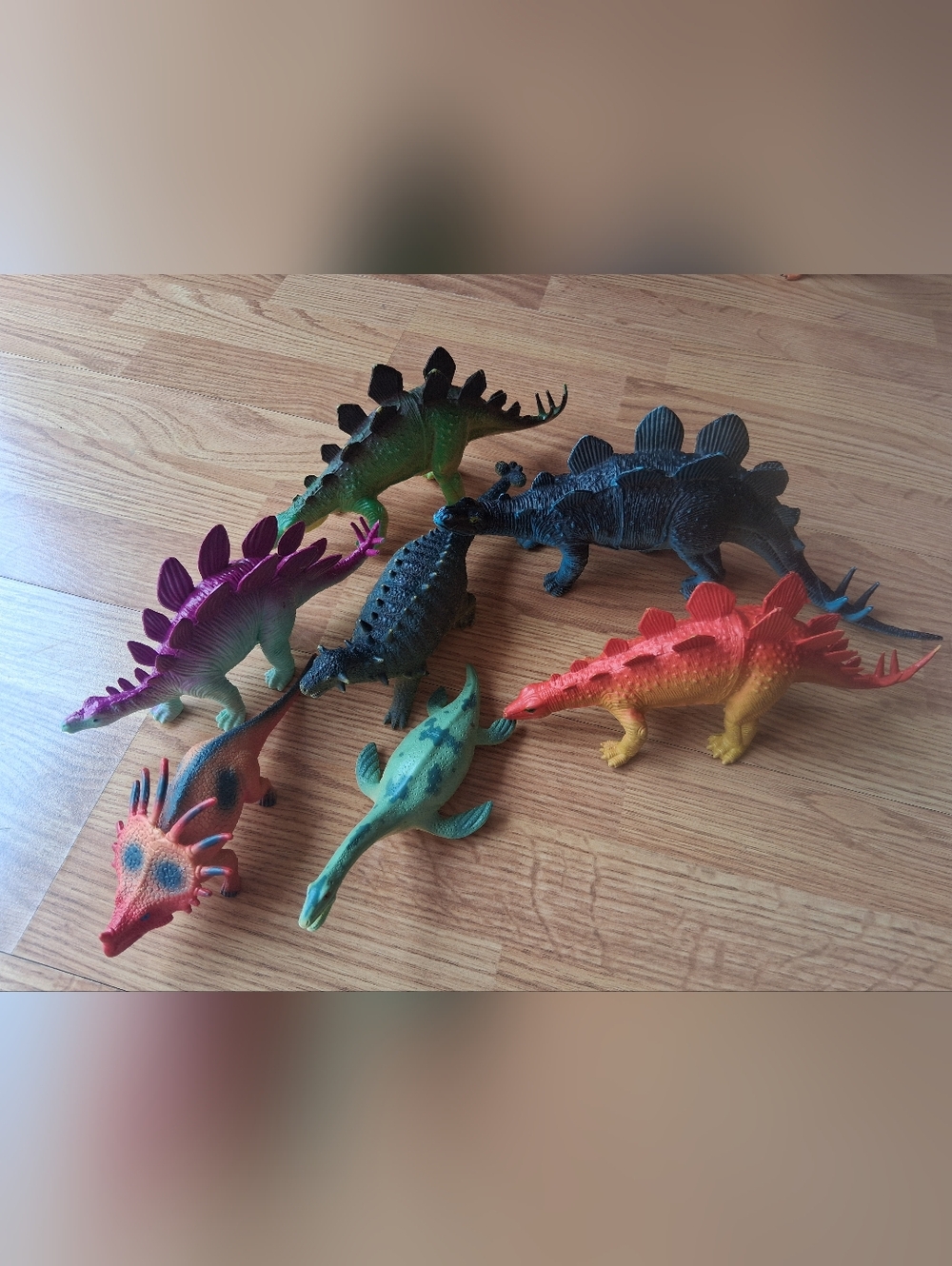 Set of 7 Toy Dinasaurs, Good Shape